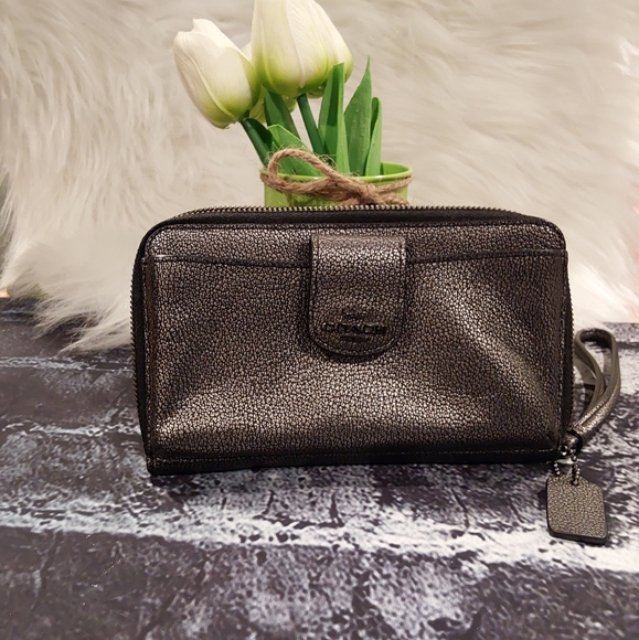COACH METALIC WRISTLET - Picture 6 of 12